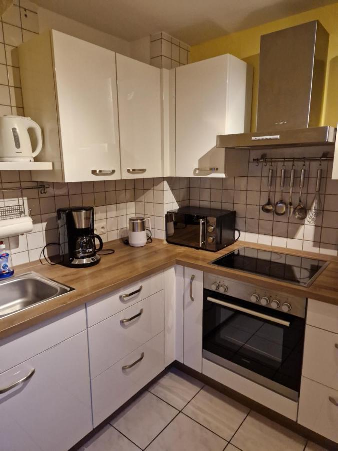 Ruhrpottbude - Private Ferienwohnung Im Herzen Des Ruhrgebiets Bochum Esterno foto