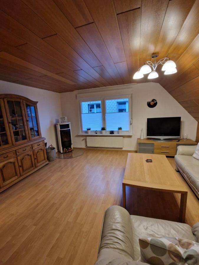 Ruhrpottbude - Private Ferienwohnung Im Herzen Des Ruhrgebiets Bochum Esterno foto